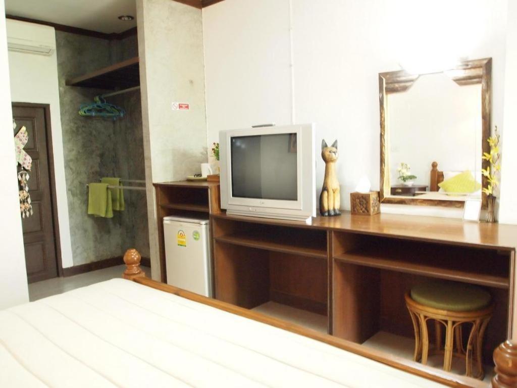 בופוט Baan Sala Lung Dam Hotel מראה חיצוני תמונה