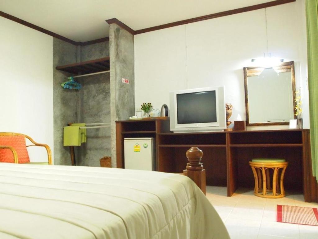 בופוט Baan Sala Lung Dam Hotel מראה חיצוני תמונה