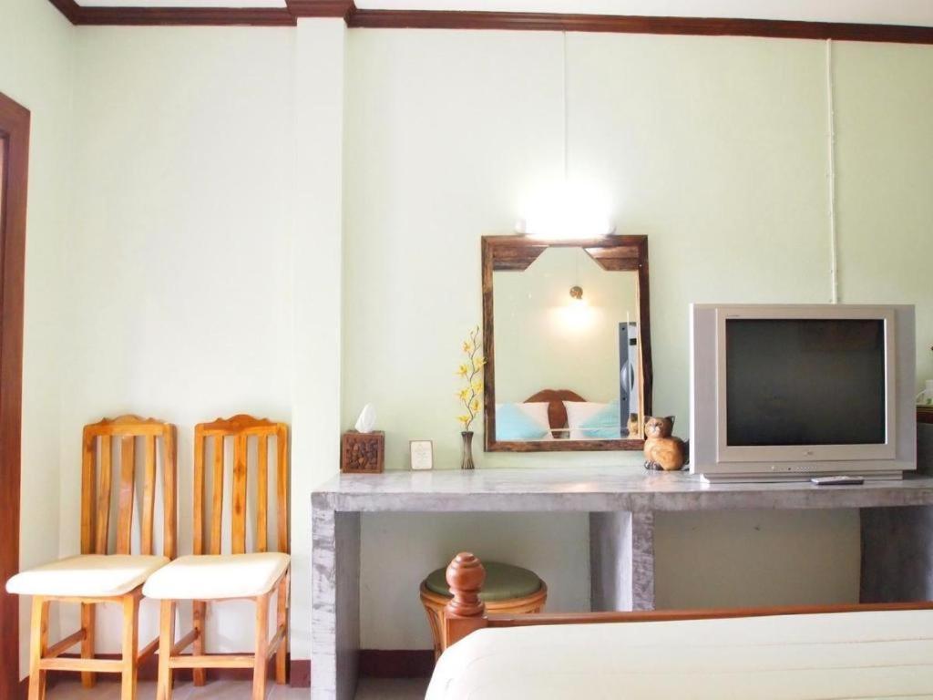 בופוט Baan Sala Lung Dam Hotel מראה חיצוני תמונה